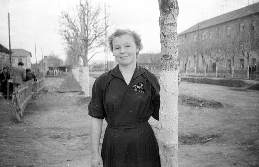 Пионерская улица, на заднем плане «конечная», 1960-е годы