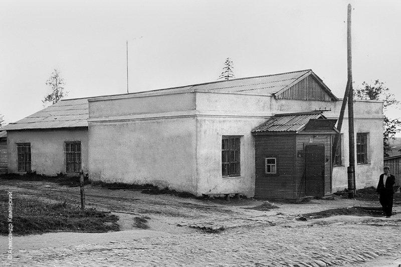 Промтоварный магазин, на месте его построили ТЦ Олимп, 1960-е годы