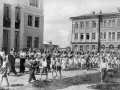 Шествие физкультурников по Комсомольской улице, 1956 год