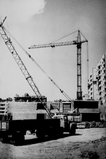 Строительство дома №37 в микрорайоне Северном, 1986 год