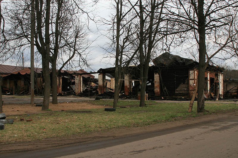 Сгоревшее пожарное депо, Март 2007 года