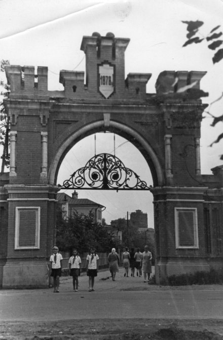 Пионеры около Московских ворот, 1970-е годы