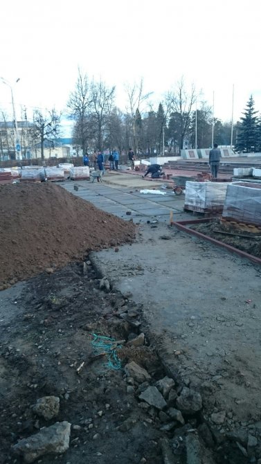 Реконструкция площади Победы перед майским юбилеем, 2015 год