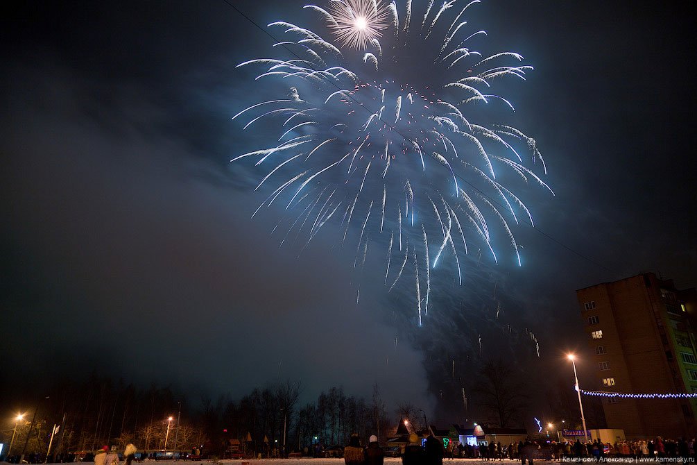 Новогодний салют 2012 года