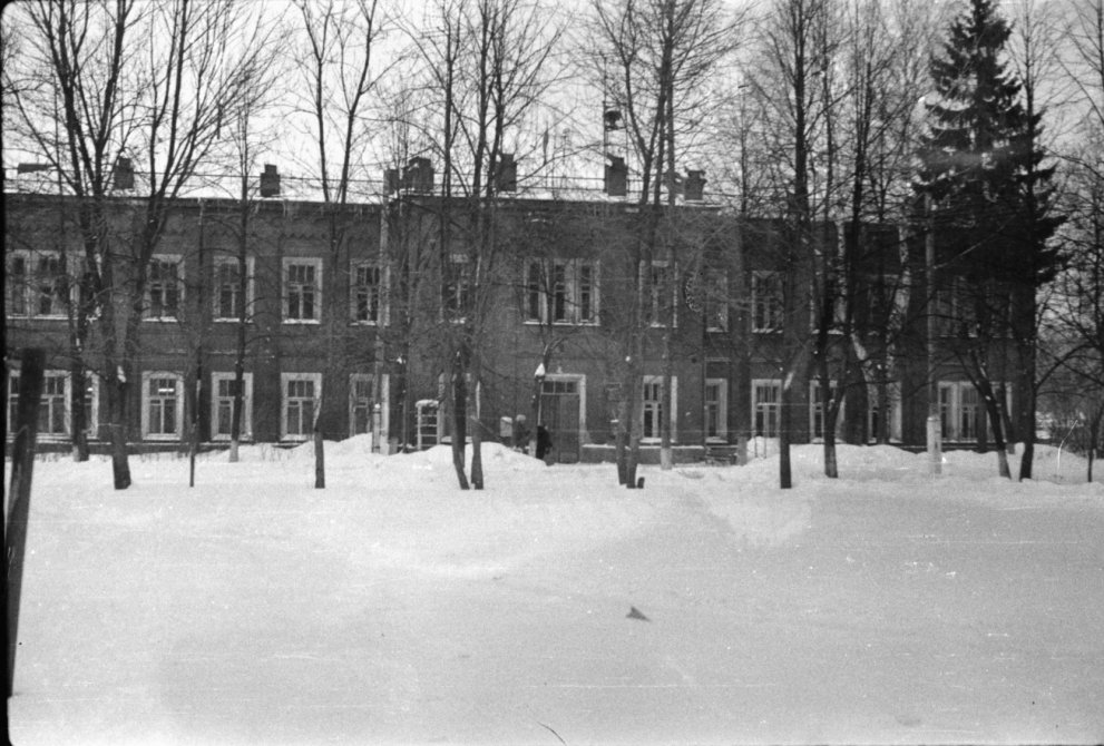 Улица Чкалова, здание городской Администрации, 1950-е годы