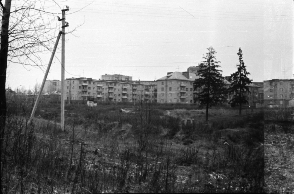 Пустырь между домами улицы Морозова и Балсунихой, 1980-е годы