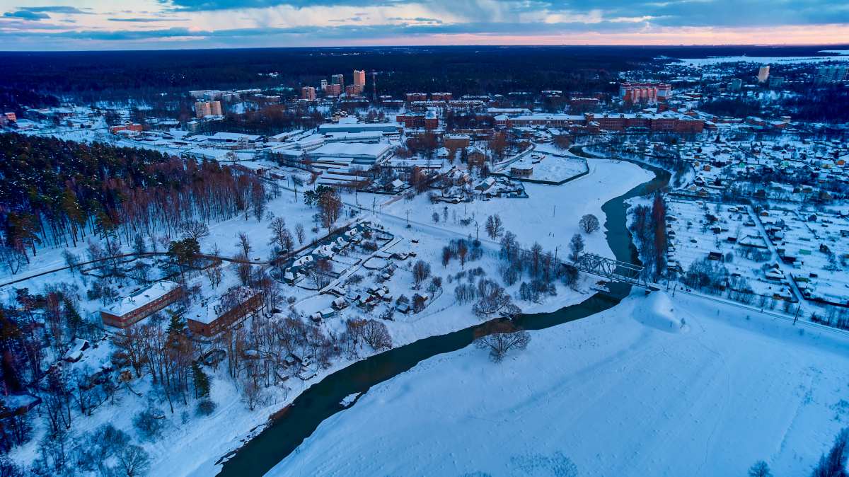 Воря, городской пляж, Красный поселок, микрорайон Северный - на заднем плане, Красноармейск, февраль 2022