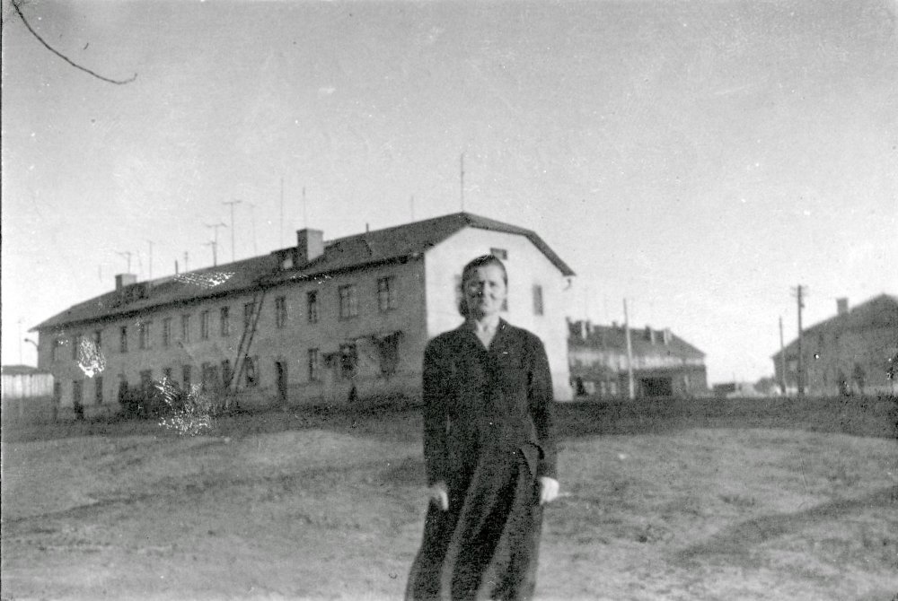 Дом 8А по проспекту Ленина на заднем фоне, 1960-е годы