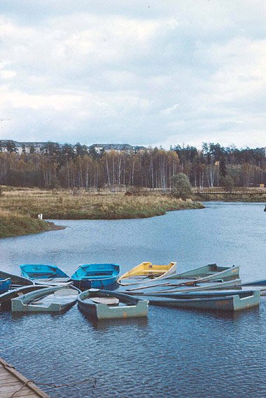 Лодки на Новой лодочной станции, сентябрь 1994 года.
