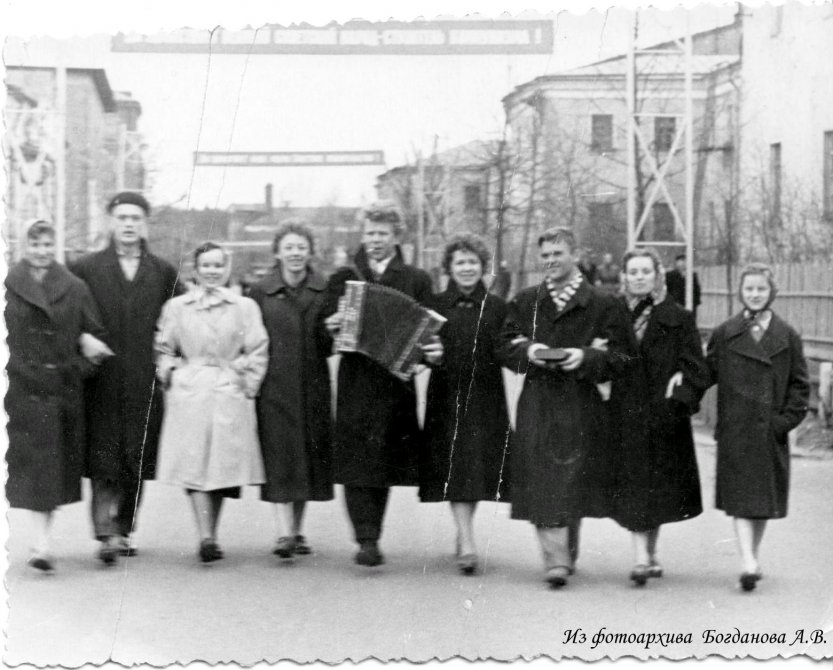 На улице Свердлова на Первомай, 1960-е годы