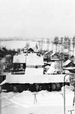 Вид на Красный поселок с дома №10 в микрорайоне Северном, 1980-е годы