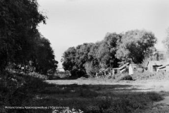 Вид с улицы Чкалова на обводной канал и Заречный тупик, 1960-е годы