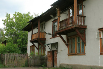 Старые двухэтажные дома на улице Краснофлотской, 2007 год