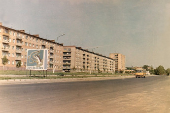 ЛИАЗ-667 следует по Восточной улице, 1970-е годы